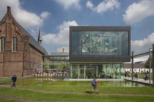 STAM - Stadsmuseum Gent